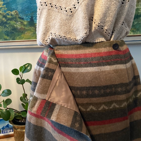 Vintage southwest patterned wool blend pencil skirt - Picture 3 of 9